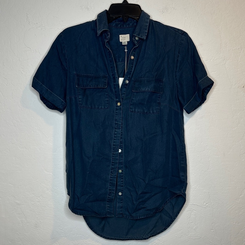 a new day Women's‎ Dark Blue Button Down Shirt Size XS NWT